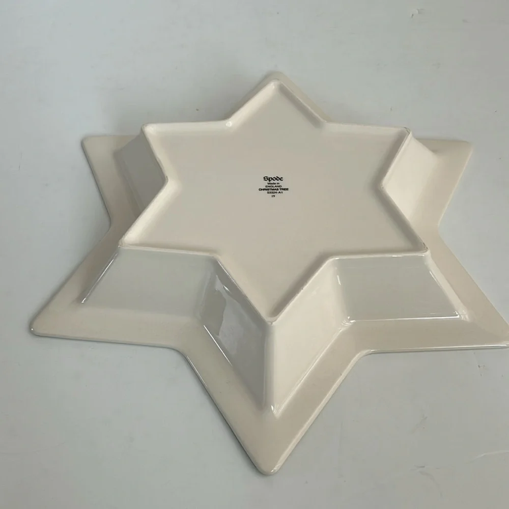 Spode Christmas Tree England star shape serving dish hors d’oeuvres plate cream